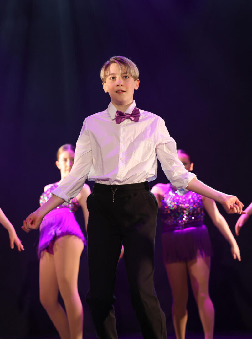 SR Dance Academy We teach a range of classes for all ages, spanning a variety of dance genres from tap and ballet to modern jazz, musical theatre and much more.